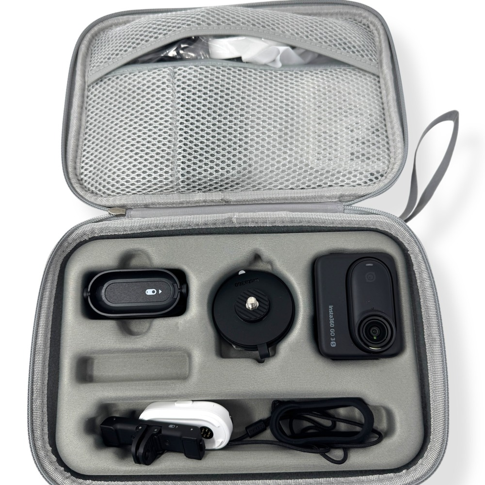Insta360 GO 3S Ultimate Bundle Midnight Black 128GB - Picture 7 of 16